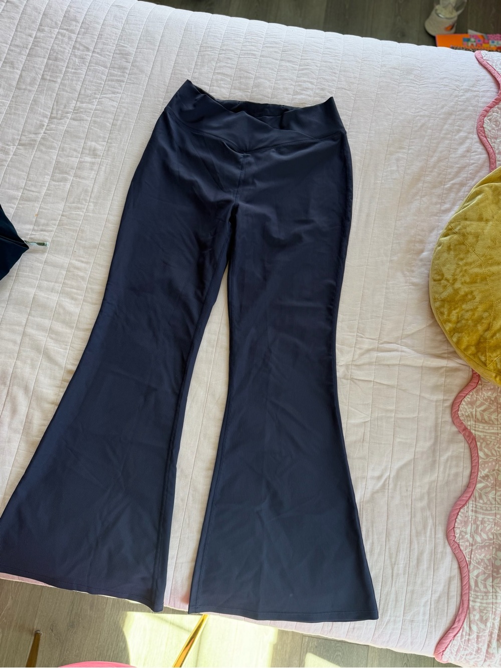 HALARA Black Flare Leggings